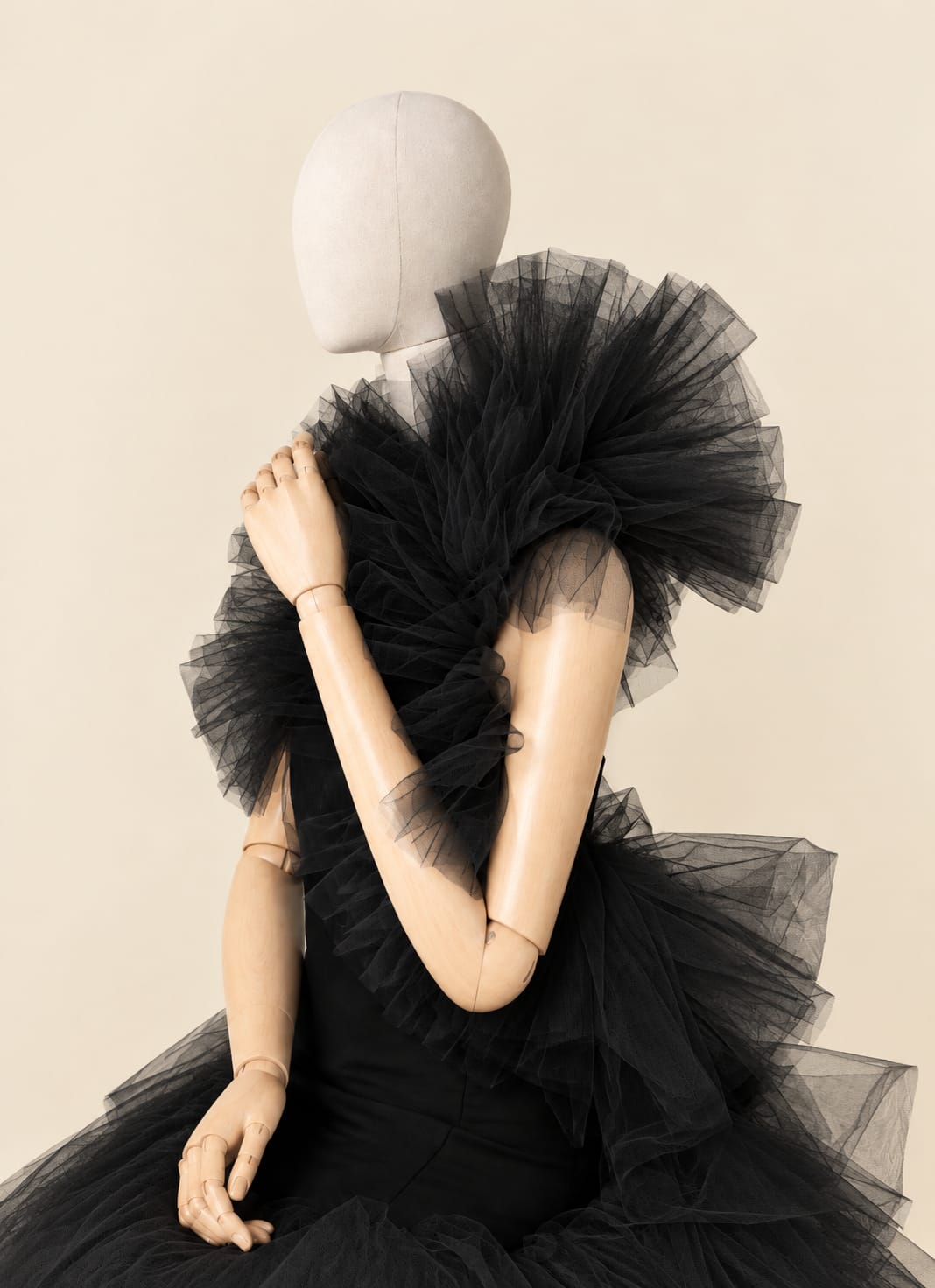 Layered Mesh Shoulder Fringe Accessory