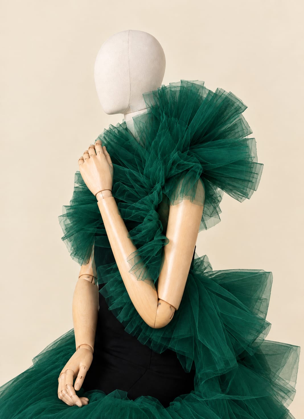 Layered Mesh Shoulder Fringe Accessory