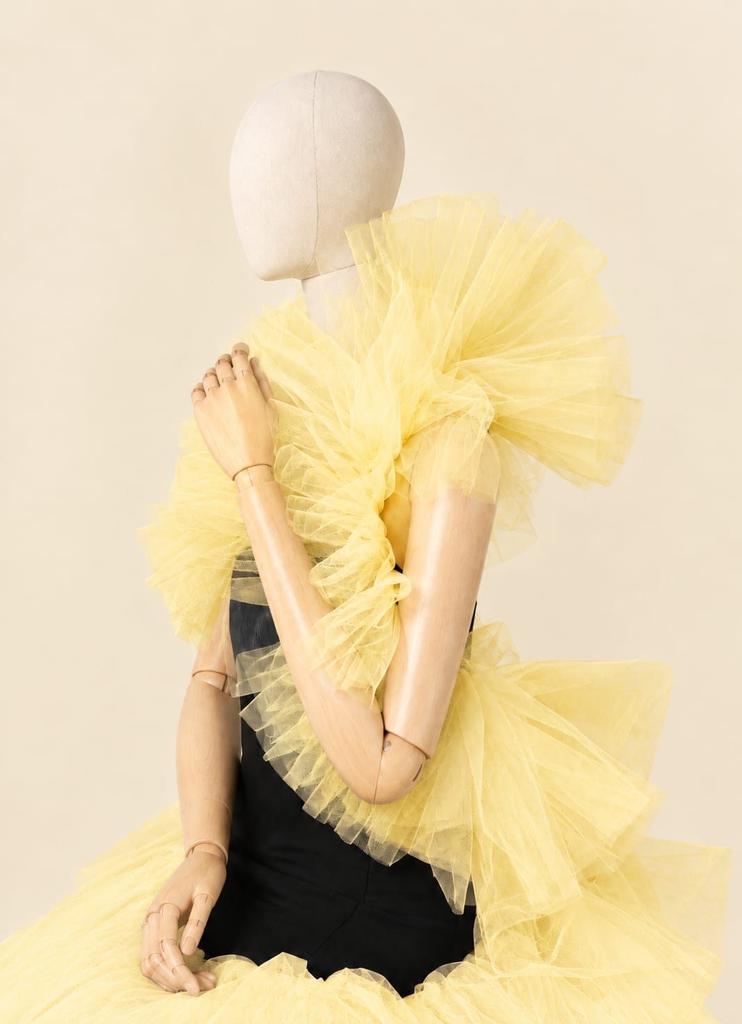 Layered Mesh Shoulder Fringe Accessory